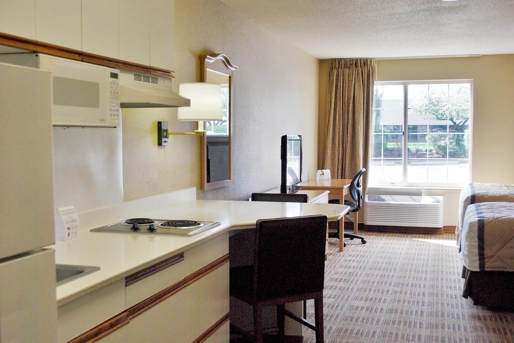 Extended Stay America Suites - Philadelphia - Horsham - Dresher Rd Bagian luar foto