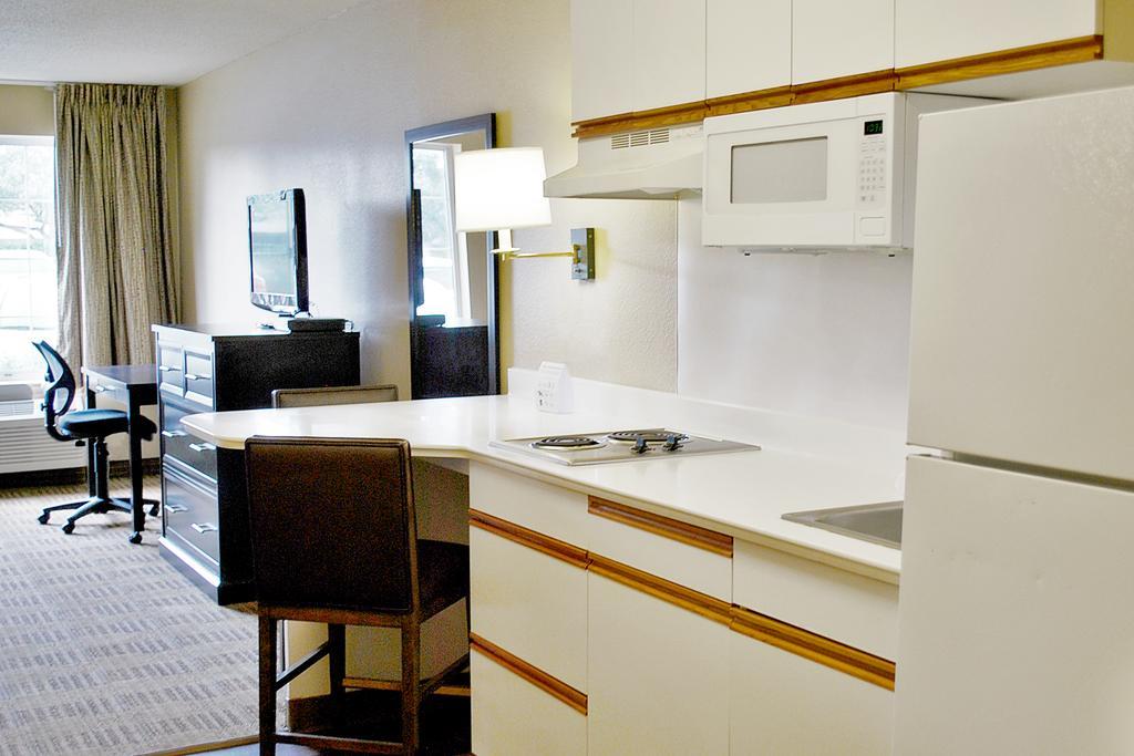 Extended Stay America Suites - Philadelphia - Horsham - Dresher Rd Bagian luar foto
