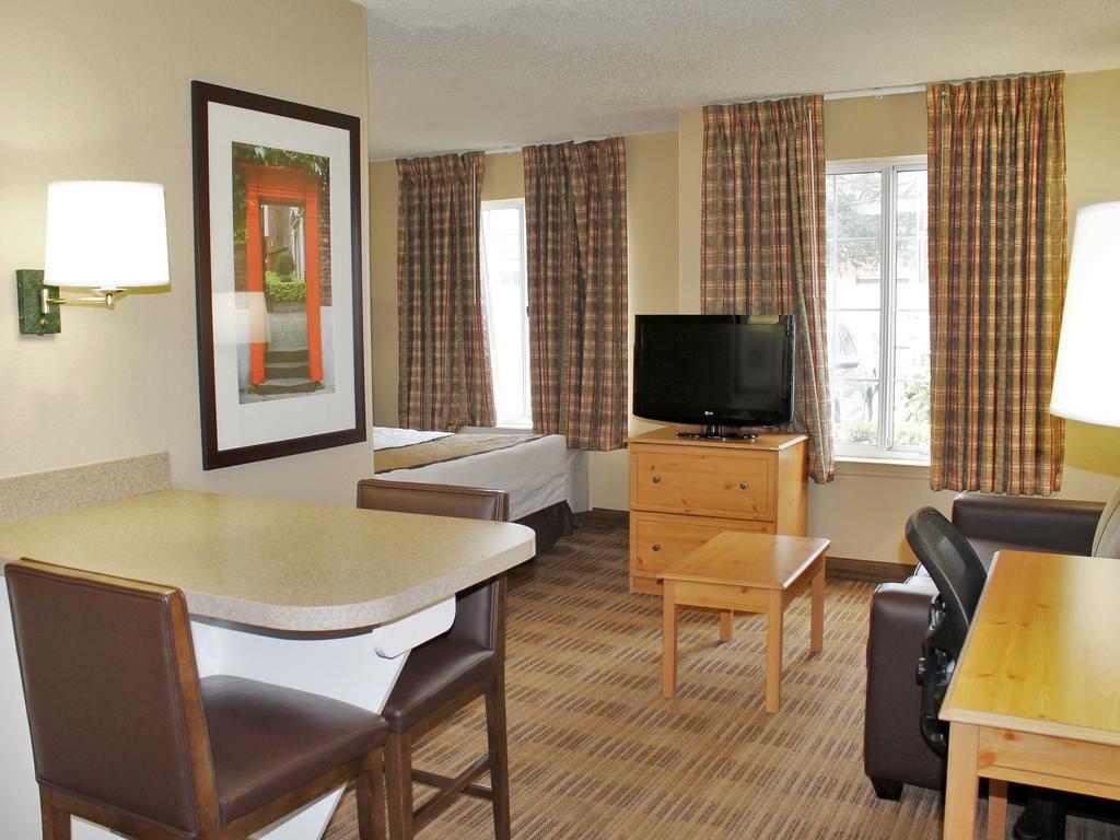 Extended Stay America Suites - Philadelphia - Horsham - Dresher Rd Bagian luar foto